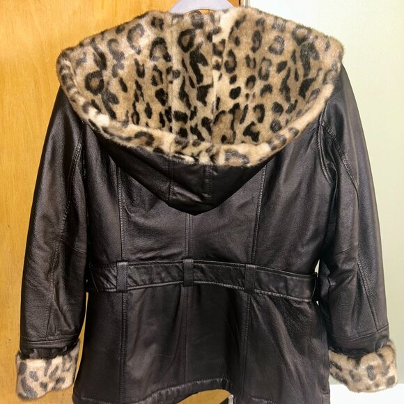Wilsons Leather Leopard Print Women's Jacket - Picture 5 of 10